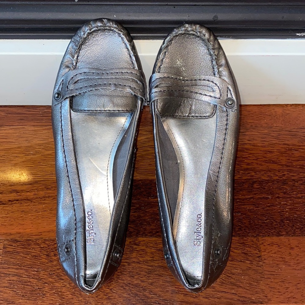 Silver-grey Loafers